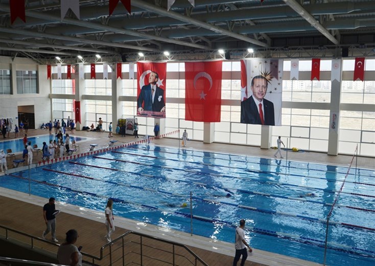 Türkiye İşitme Engelliler Yüzme Şampiyonası, Kütahya'da gerçekleştirildi.