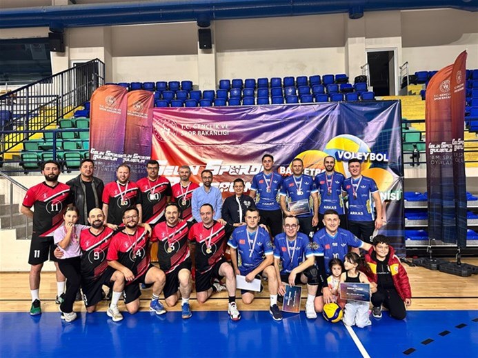 KAMU SPOR OYUNLARI VOLEYBOL TURNUVASI SONA ERDİ!