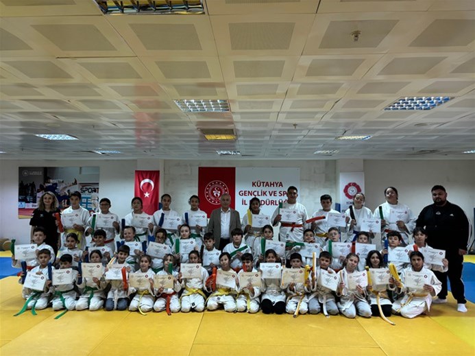 JUDOCULARIMIZIN BAŞARISIYLA GURUR DUYUYORUZ